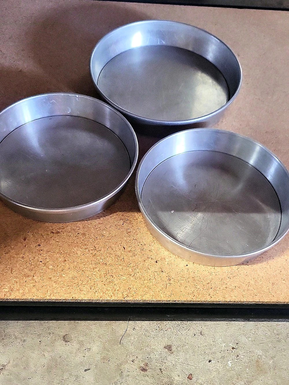 Mirro Wear-Ever No. 2725 3-Piece Round Baking Pan Set
